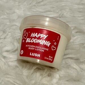 Lush x kitchen happy blooming body lotion